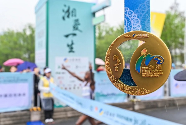 hangzhou xianghu half marathon kicks off