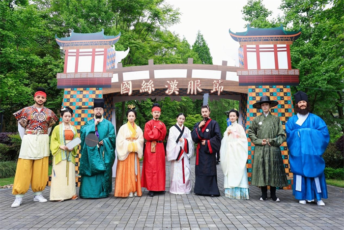 china silk museum hosts grand national hanfu festival