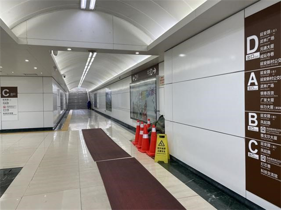 hangzhou's pedestrian underpasses get new directional signs