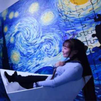 van gogh immersive experience exhibition held in hangzhou