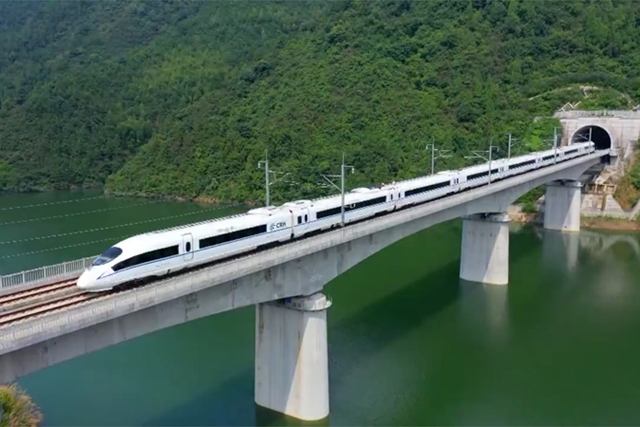 hangzhou-huangshan high-speed railway: a lovely belt with a great view