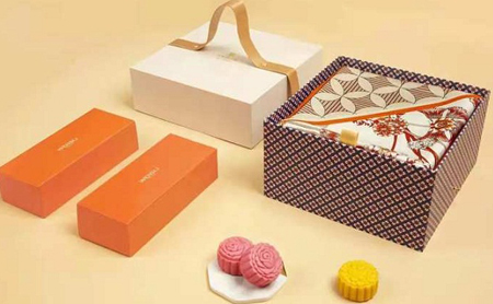 hangzhou mooncake makers find creative ways to lure customers