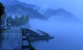 magic fog over xin'an river in jiande county