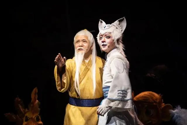 drama featuring cats in forbidden city to tour nationwide